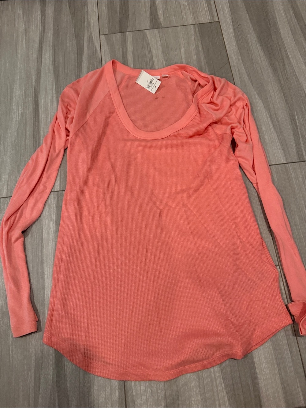 gap Women’s Coral Long-Sleeve Oversized Scoop Neck Top